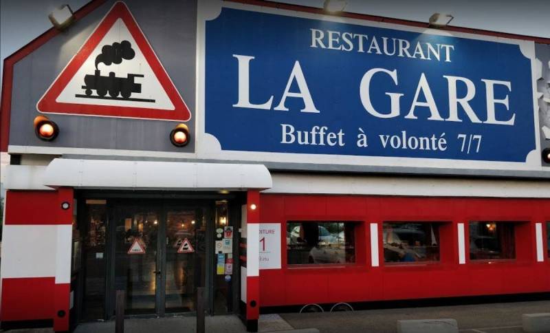 Restaurant La Gare, buffet à volonté, auchan le pontet